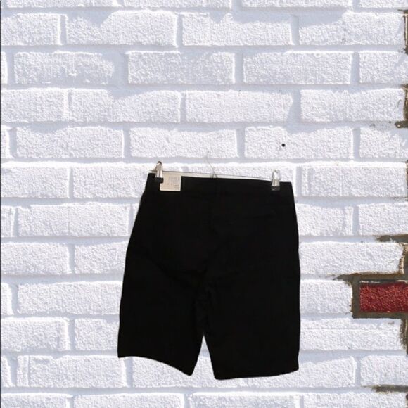 Time and Tru Black Shorts Size 4 NWT - Picture 2 of 9